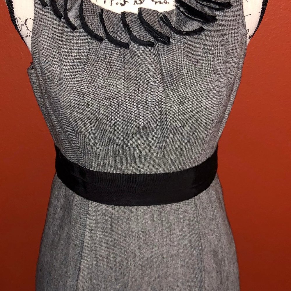 Maggy London Petites Size 4 Sleeveless Dress